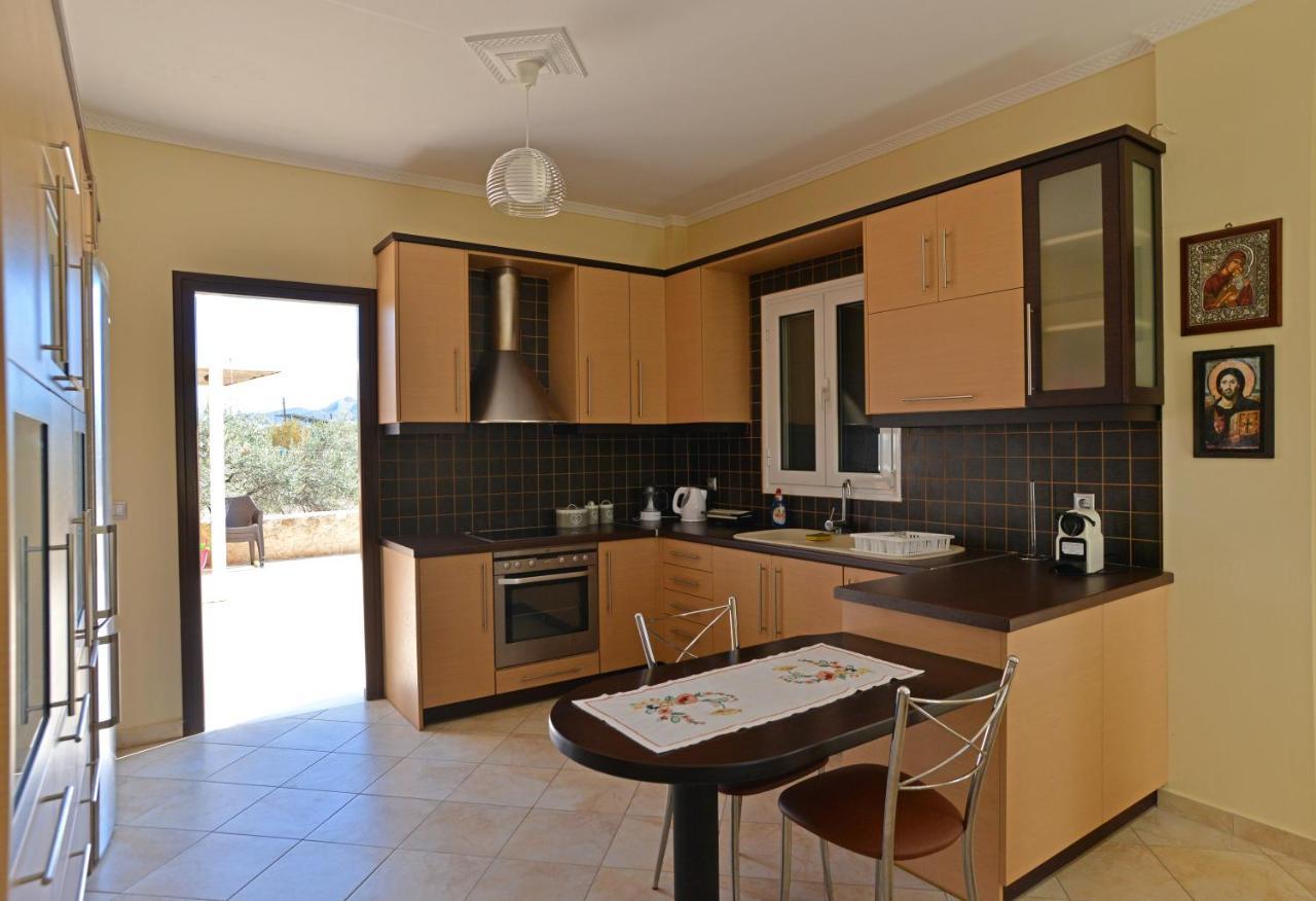 Villa Konstantinos 6 Bedrooms Aegina Buitenkant foto